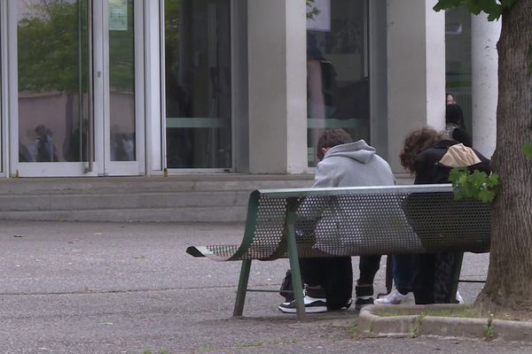 4723 lycéens de seconde dans l'Académie de Limoges doivent trouver une entreprise pour les accueillir.