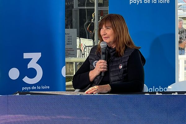 Anne Le Cam sur le plateau de France 3 Pays de la Loire, le 30 octobre 2024