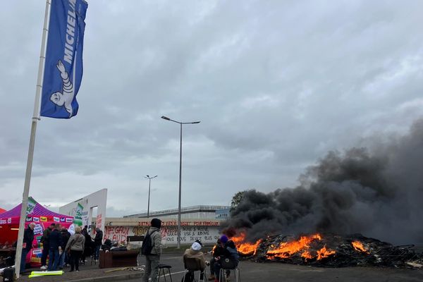 A Michelin Cholet, une semaine après l’annonce de la fermeture de l’usine, la plupart des salariés ont repris le travail, mais le mouvement de grève se poursuit