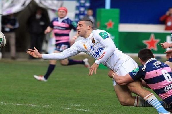 Perpignan - Karl Chateau de l'USAP attaqué par les joueurs de Gloucester en H Cup- 19 janvier 2014