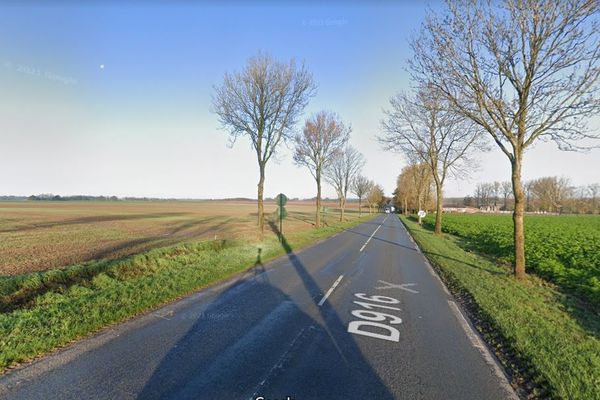 C'est sur la D 916 à hauteur de la commune de Bouquemaison dans la Somme que la jeune femme de 23 ans, originaire de Frévet dans le Pas-de-Calais, a été renversée volontairement le mardi 14 septembre 2021 par la femme de son compagnon.