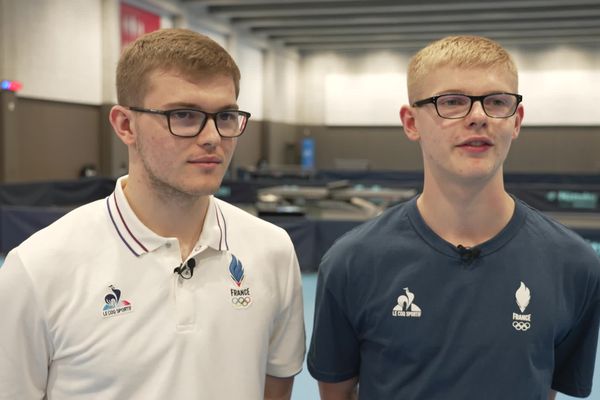 Félix et Alexis Lebrun, respectivement 1er et 4ème pongiste français, de passage au Creps de Nantes, en Loire-Atlantique, à deux semaines du début des Jeux olympiques de Paris 2024.