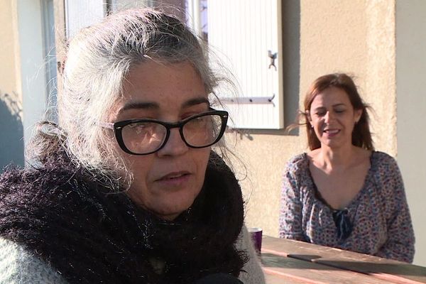 Béatrice et Sandra ont toutes deux pris de la Dépakine pendant leur grossesse.