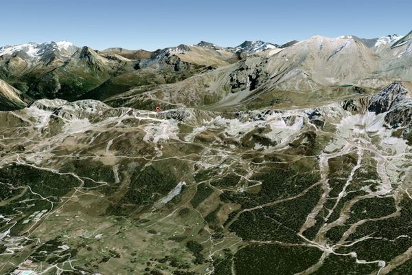 Le col des Frettes au-dessus de la station des Arcs 1800 en Savoie