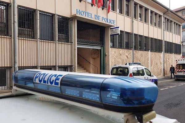 Un nouveau-né retrouvé mort par les policiers du Puy-en-Velay au domicile de sa mère à Espaly-Saint-Marcel (Haute-Loire)