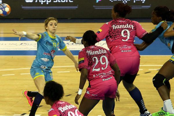 HANDBALL Les jeunes féminines étaient à la fête au Neubourg