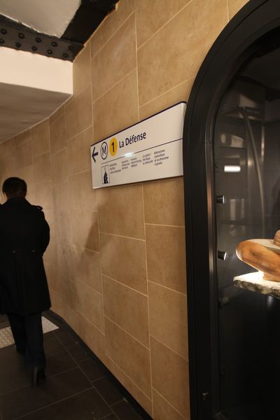 Arrêt Louvre-Rivoli sur la ligne 1