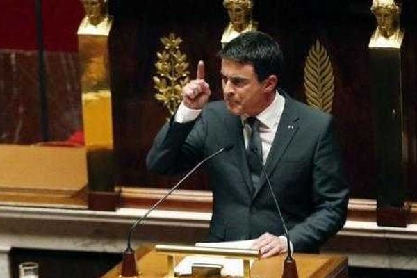 Manuel Valls à la tribune de l'Assemblée nationale