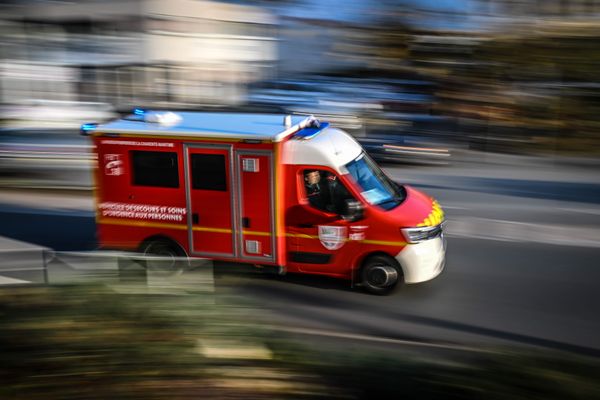 Au moment de l'arrivée des secours, notamment du SAMU, l'enfant était en arrêt cardio-respiratoire. La fillette est décédée vers 21h30.