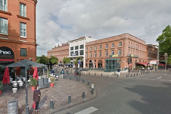 L'accident s'est produit à l'angle du boulevard Carnot et des allées Roosevelt