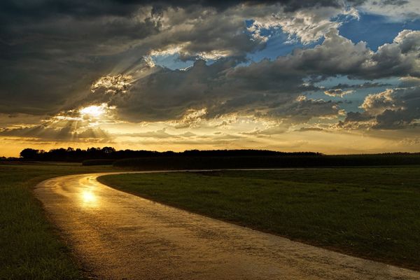 Les nuages déboulent