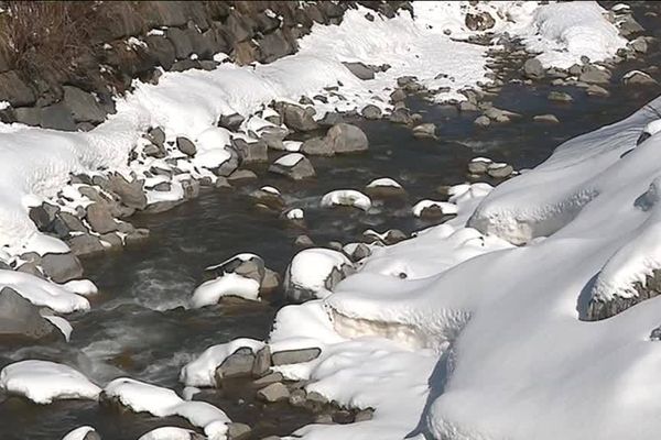 C'est dans ce petit cours d'eau à Valloire que la maman et son fils de 11 ans ont été retrouvés