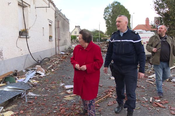 Andrée Feuilloy, 78 ans, retrouve sa maison de Bihucourt après le passage de la tornade