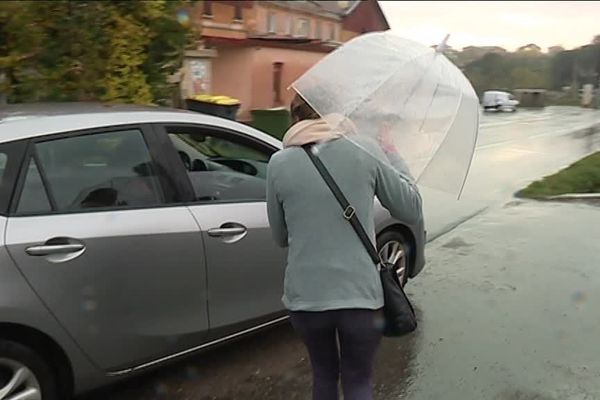 Victoria, auto-stoppeuse et adhérente du dispositif Vallées en stop