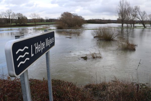 Prudence dans l’Avesnois cette nuit, notamment aux abords de l’Helpe Majeure. Ce cours d’eau est placé en alerte orange pour risque de crues par Météo France. 