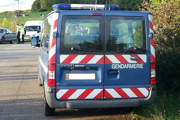 Opération de contrôles routiers par la Gendarmerie nationale.