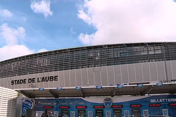 Un écran géant sera installé au Stade de l'Aube pour suivre la rencontre entre Lorient et Troyes dimanche 28 mai.