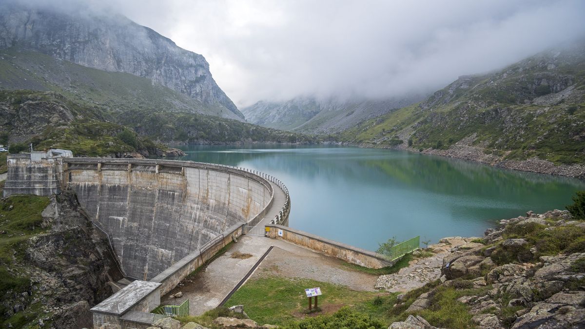 Hautes Pyrenees Un Randonneur Meurt Dans Un Eboulement