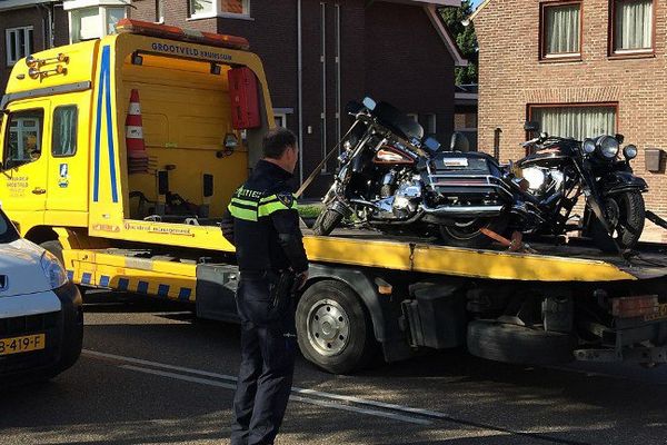 Des motos saisies par la police néerlandaise à Oirsbeek.