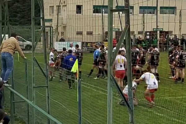 Deux dirigeants du Stade Olympique Millavois Rugby étaient en train de filmer des tribunes le match face à La Valette (Var) lorsqu'ils ont été agressés. 