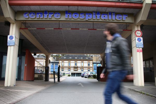 L'Hôpital d'Hayange risque d'être amputé de ces deux unités sans "raisons probantes" selon Michel Liebgott. 