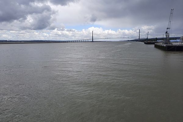 Un horizon nuageux sur le Pont de Normandie, ce JEUDI.