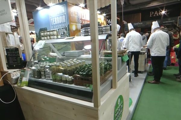 Tous les produits à base de cresson d'Essonne sont présents sur ce stand .Un département qui espère bien faire découvrir son terroir tout au long de la semaine.