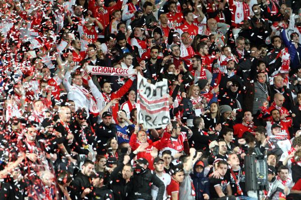 Les supporters monégasques face à Arsenal