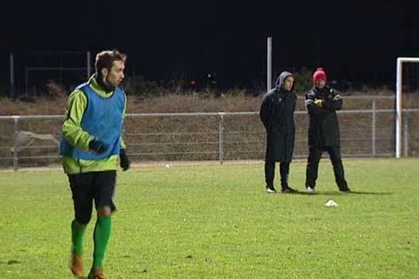 La match contre l'OL mercredi ? Je joue au foot pour des matches comme ça" s'enthousiasme Johan Joyon, attaquant de l'AS Yzeure.