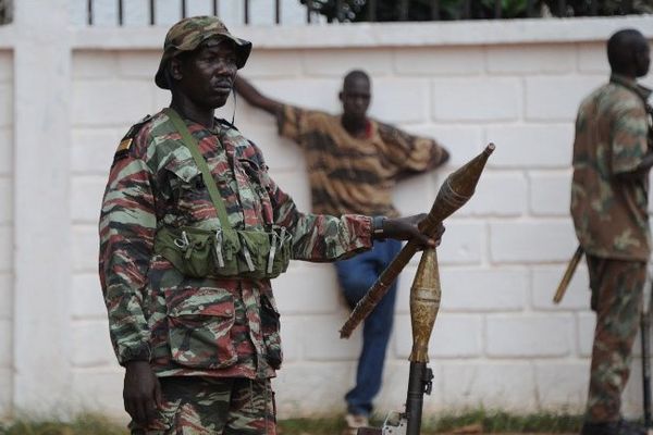 Un rebelle de l'ex-Séléka  dans les rues de Bangui