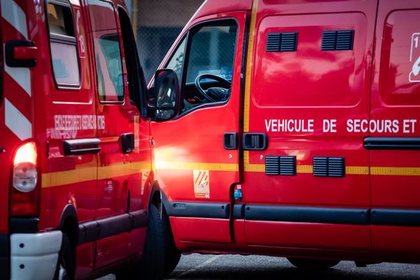 Au moins quatre ambulances ont été mobilisées pour évacuer les blessés d'un accident sur la RN 151