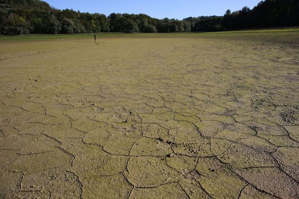 Le réservoir de Grosbois-en-Montagne (Côte-d'Or), octobre 2022