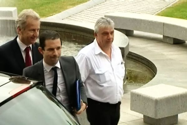 Le Ministre lors de son arrivée ce vendredi matin au Creusot, en compagnie de Philippe Baumel, députe de Saône-et-Loire