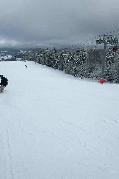 55 cm de neige en haut des pistes à Chalmazel dans la Loire