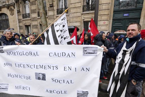 500 salariés de MoryGlobal manifestent à Paris