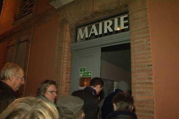 Le collectif a investi la mairie