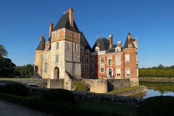 Le château de La Bussière