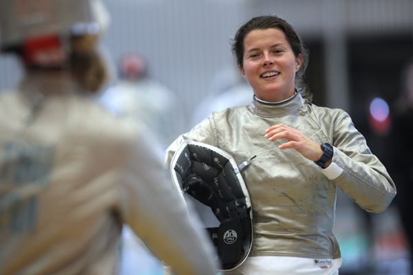 Cécilia Berde à la conquête d'une médaille avec l'équipe de France de sabre