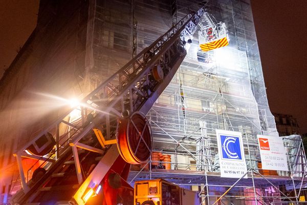 Le feu a pris au 3e étage de l'immeuble de la rue Saint-Basile.