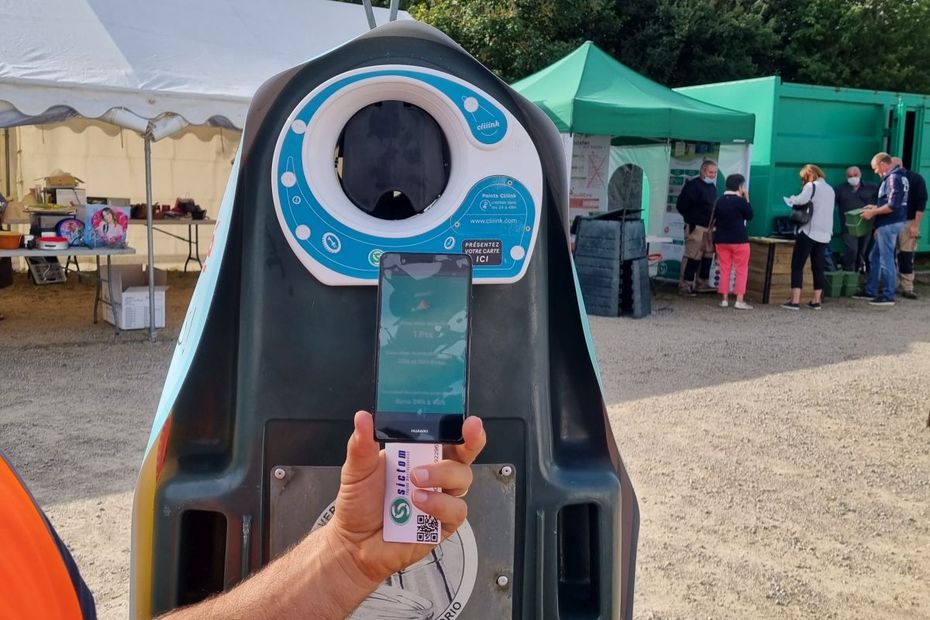 In Montluçon (Allier) how the inhabitants will be rewarded if they sort their glass