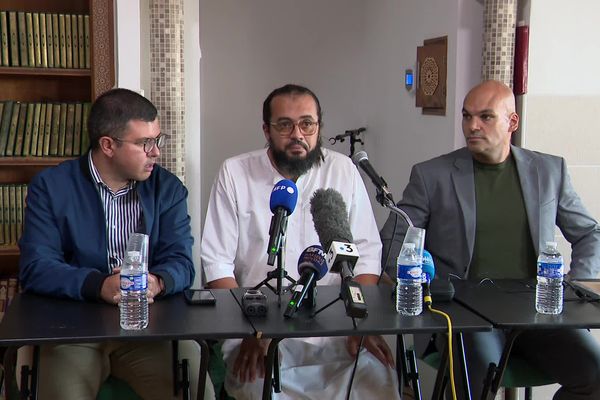 L'imam de la mosquée des Bleuets a annoncé ce lundi qu'il se retire pour éviter la fermeture du lieu de culte, menacé de fermeture administrative.