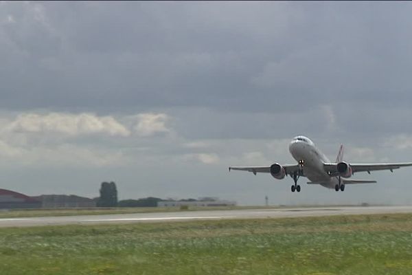 Près de 275 000 passagers ont transité par l'aéroport de Carpiquet en 2018