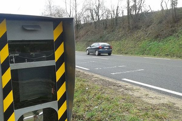 Les radars fixent flashent désormais à double sens