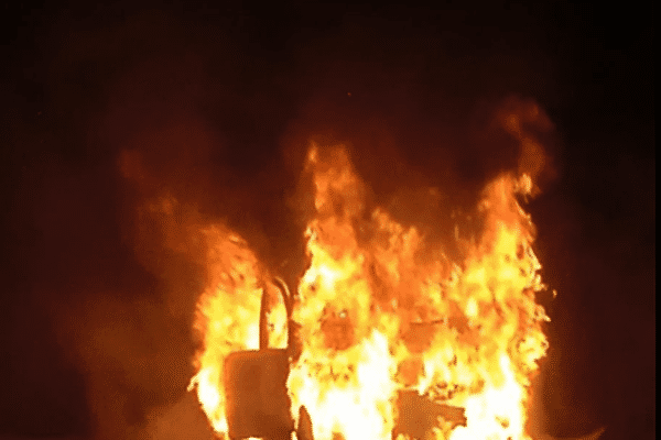 Une voiture a été entièrement incendiée sur un campement occupé par des militants anti A 69 dans le sud du Tarn près du chantier de la future A 69.