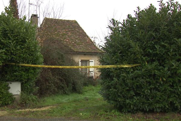 Le corps d'une femme de 64 ans a été retrouvé le 25 décembre 2022 au petit matin à Saint-Pierre d'Eyraud en Dordogne.