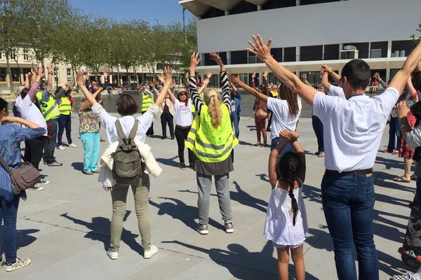 Le collectif Nous Toutes Lorient organise un flashmob et un goûter pour sensibiliser le grand public à leur combat