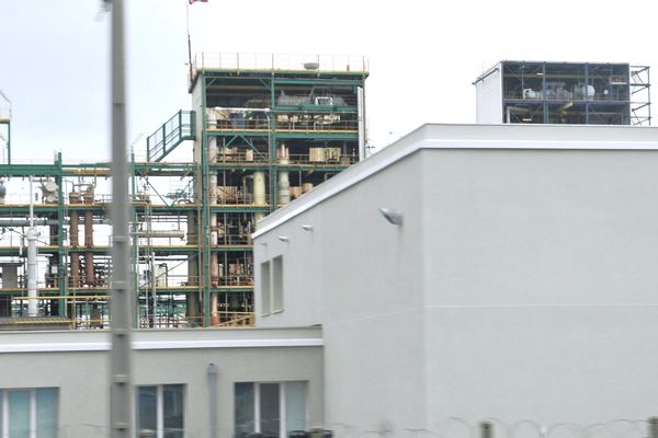 L'usine Arkéma, aux portes de Lyon. L'industriel est accusé d'avoir créé une pollution aux PFAS dans l'environnement.