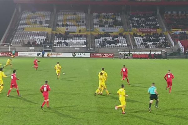 Le FC Rouen recevait Chartres en 8ème de finale de la Coupe de France ce samedi 02 décembre 2017.