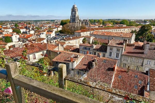 L'épicentre du séisme a été enregistré à proximité de la ville de Saintes, en Charente-Maritime