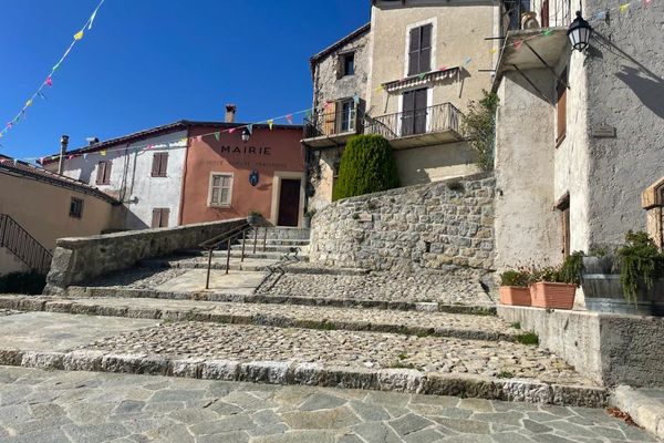 L'adhésion de la commune de Tourette-du-Château a été adoptée ce lundi 25 septembre en conseil métropolitain.